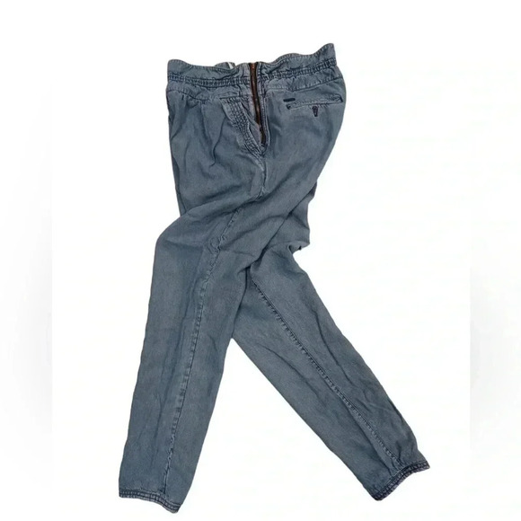 Wilfred Aritzia Lightweight Light Wash Paper Bag Waist Pants Size 4 - Picture 7 of 13